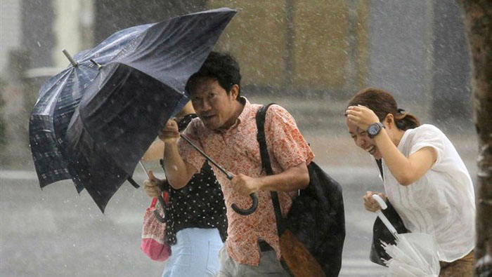 Fuertes lluvias fueron la antesala del tifón Carina.