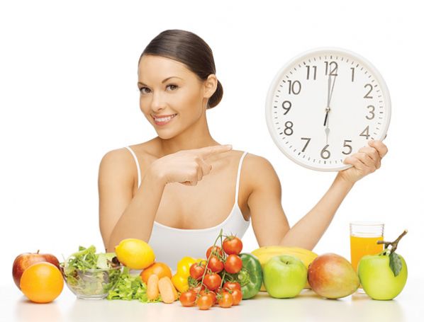 El estudio sugiere que tener horarios de comida regulares ayuda a las personas a mantener sus relojes biológicos estables.