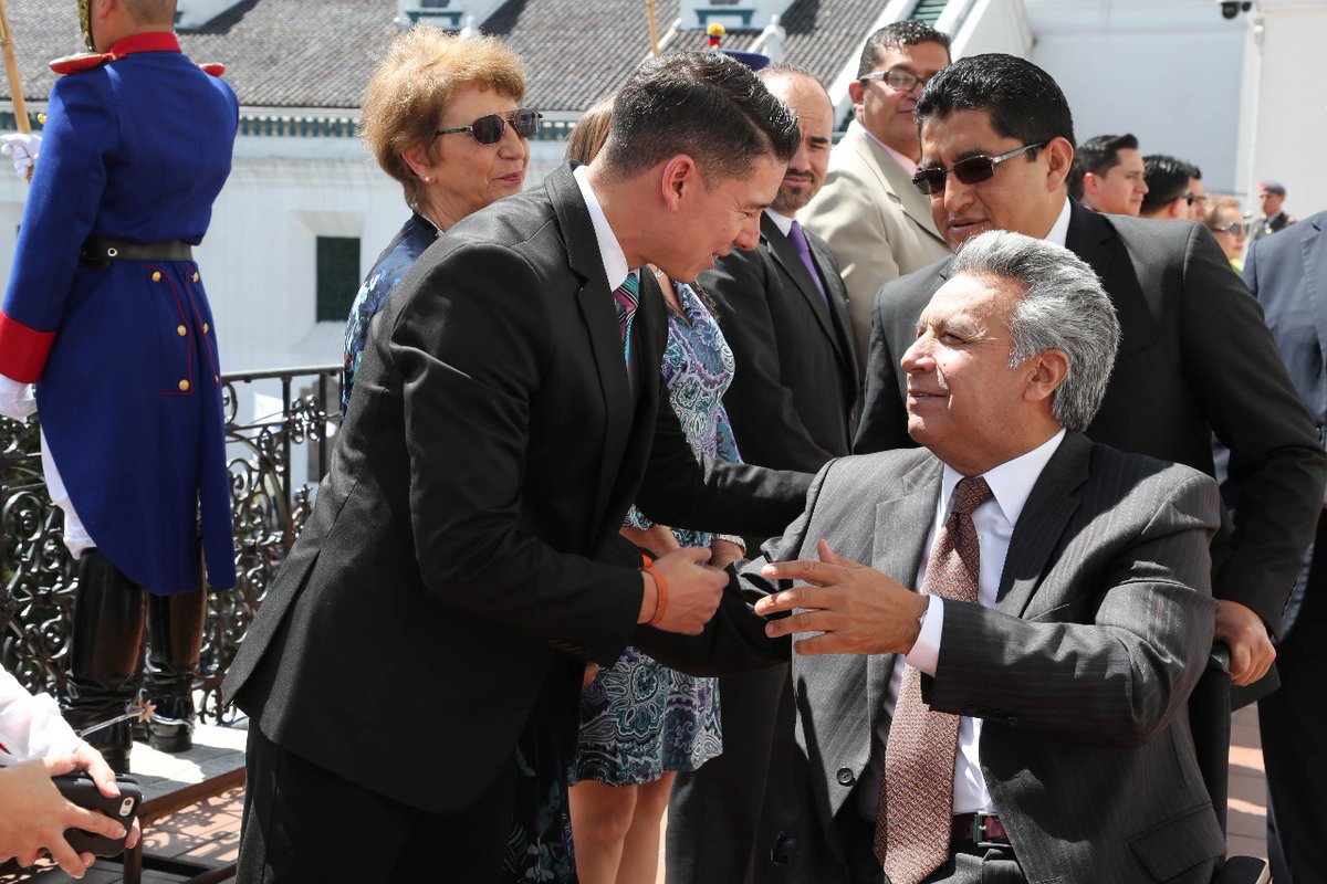 La Secretaría de Comunicación ecuatoriana informó que el Gobierno de Moreno aceptó la renuncia de Espinel y además le agradeció por sus servicios.