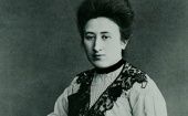 Rosa Luxemburgo fue detenida por estar en contra de la Primera Guerra Mundial.