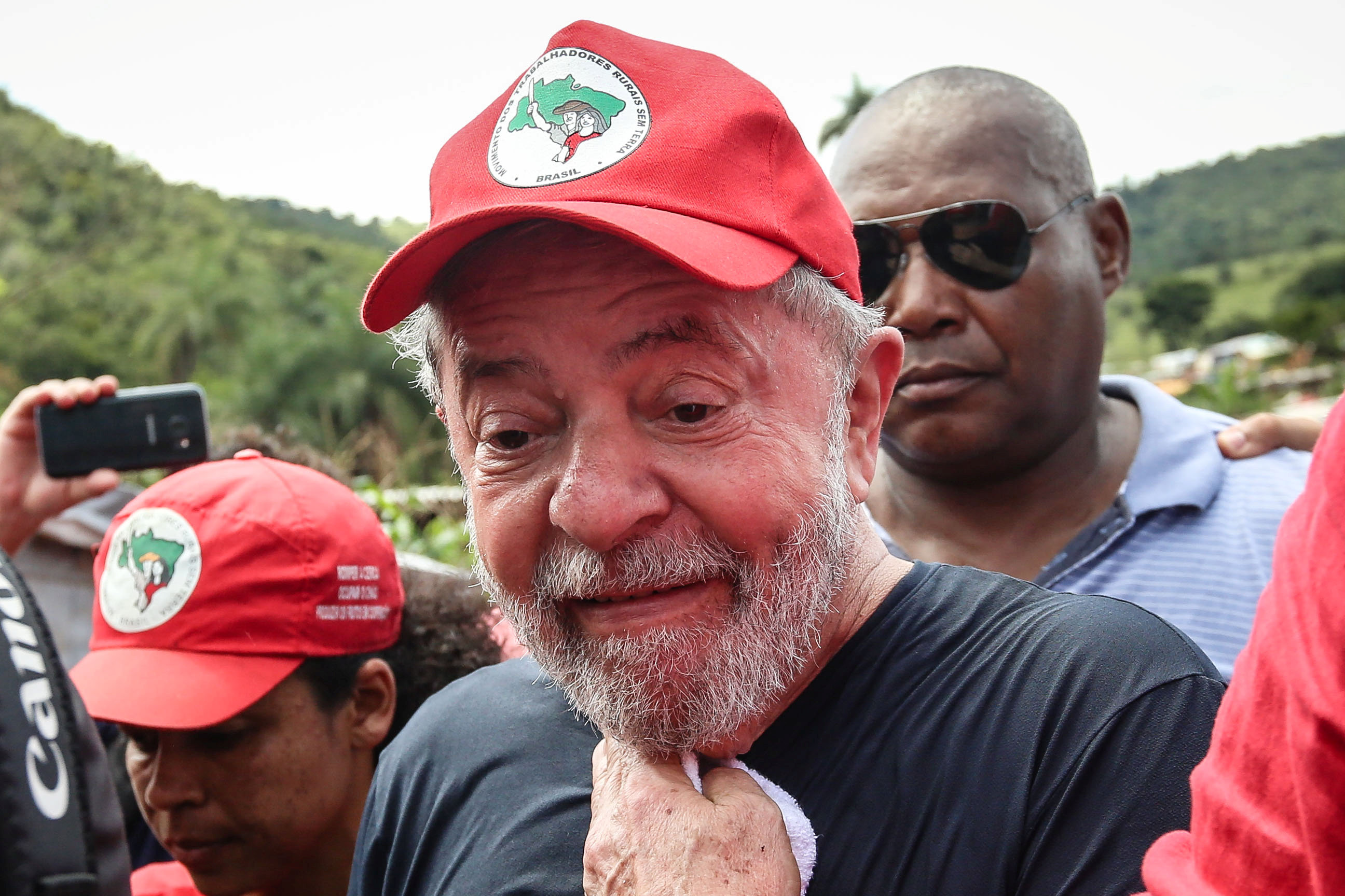 Lula está condenado a 12 años de prisión por supuestos casos de corrupción y lavado de dinero, pese a que nunca se comprobó.