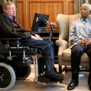 Nelson Mandela (R) meets theoretical physicist Professor Stephen Hawking in Johannesburg, 2008. 