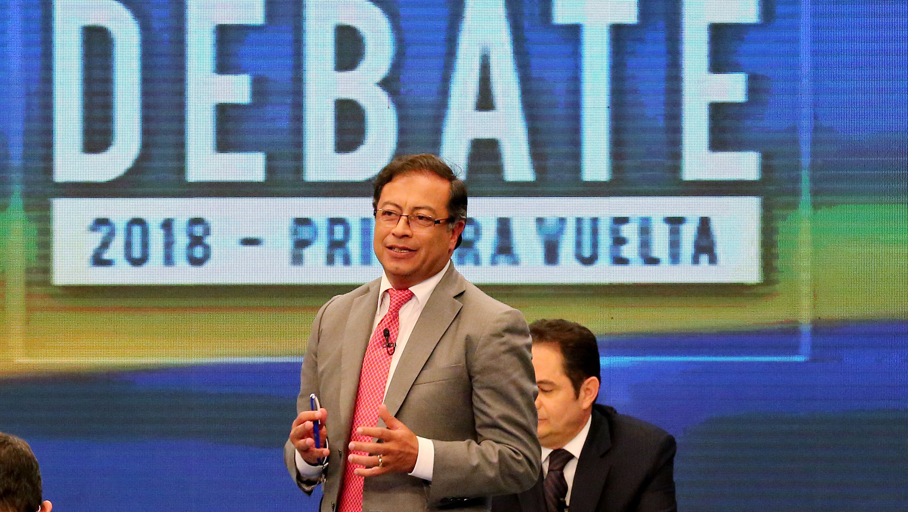 Petro solicitó a la Fiscalía actuar sobre lo ocurrido con la encuesta en Colombia.