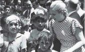 El pueblo argentino conmemora 70 años de la muerte de Eva Perón.