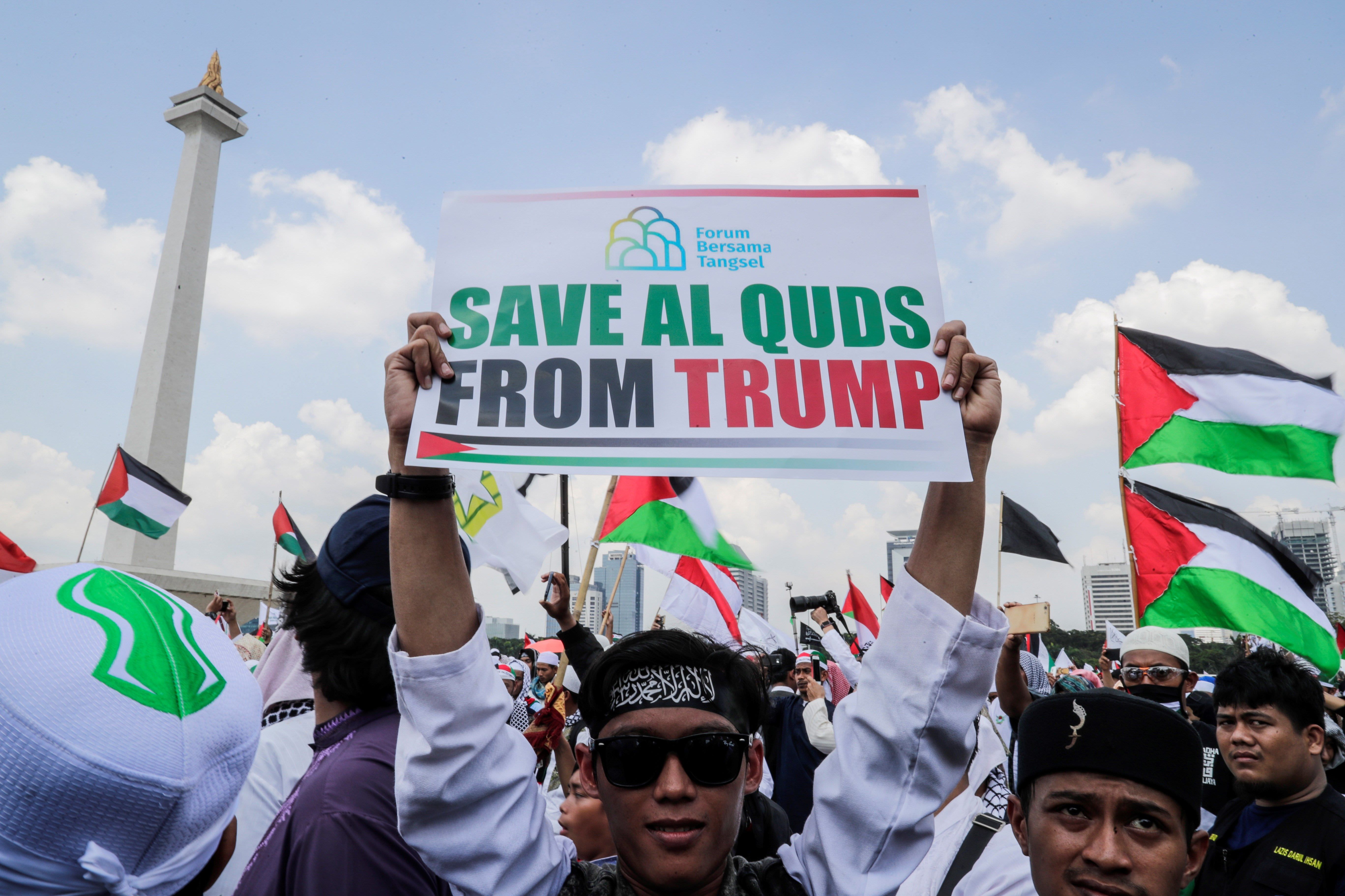 Musulmanes indonesios realizaron una protesta contra el traslado de la Embajada de EE.UU. de Tel Aviv a Jerusalén