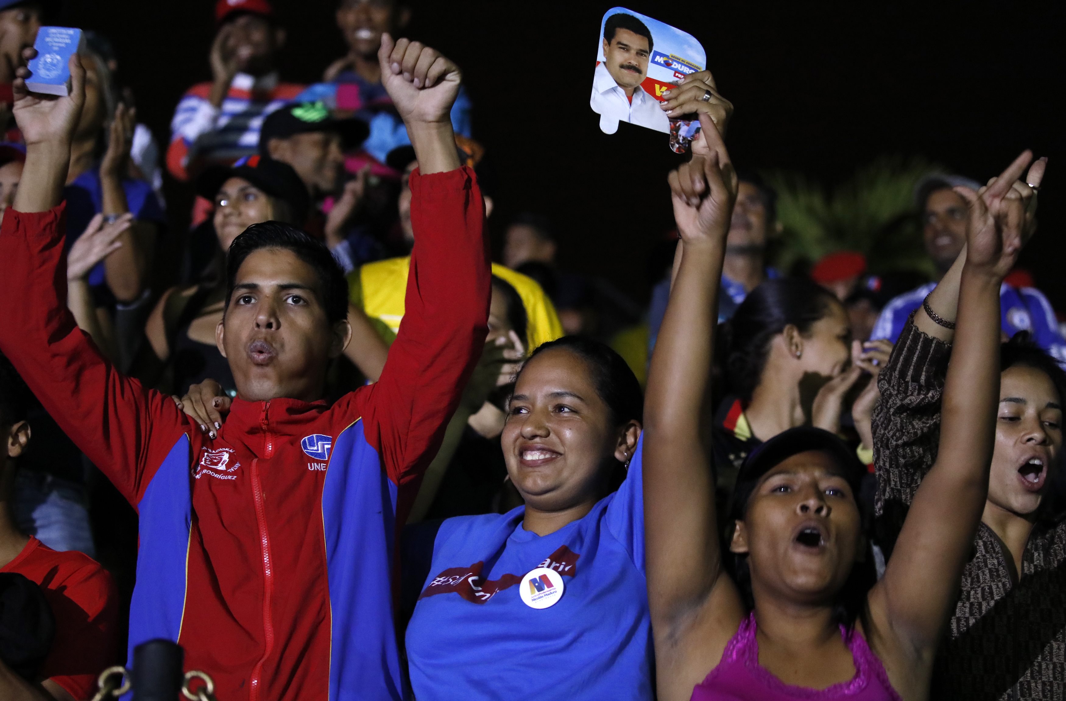 Luego de obtener el victoria, el presidente Nicolás Maduro llamó a la dirigencia opositora a retomar el diálogo.