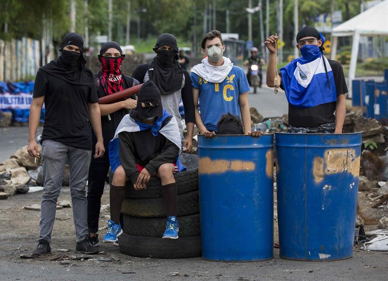 La violencia del jueves dejó decenas de heridos en la ciudades de Managua y Estelí.