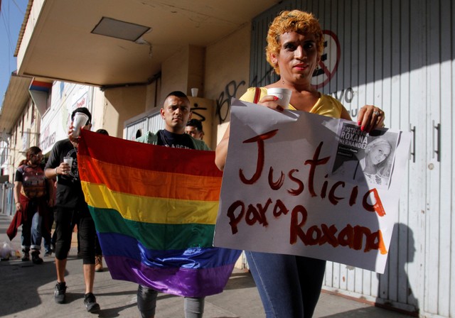 Members of the LGBT community protest the death of Honduran transwoman Roxana Hernandez.