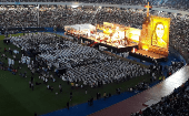 Miles de personas se congregaron en el estadio general Pablo Rojas en una emotiva ceremonia.