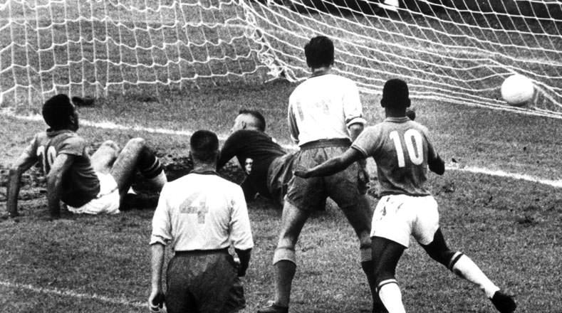 Pelé fue la figura de Brasil en el Mundial de Suecia 1958