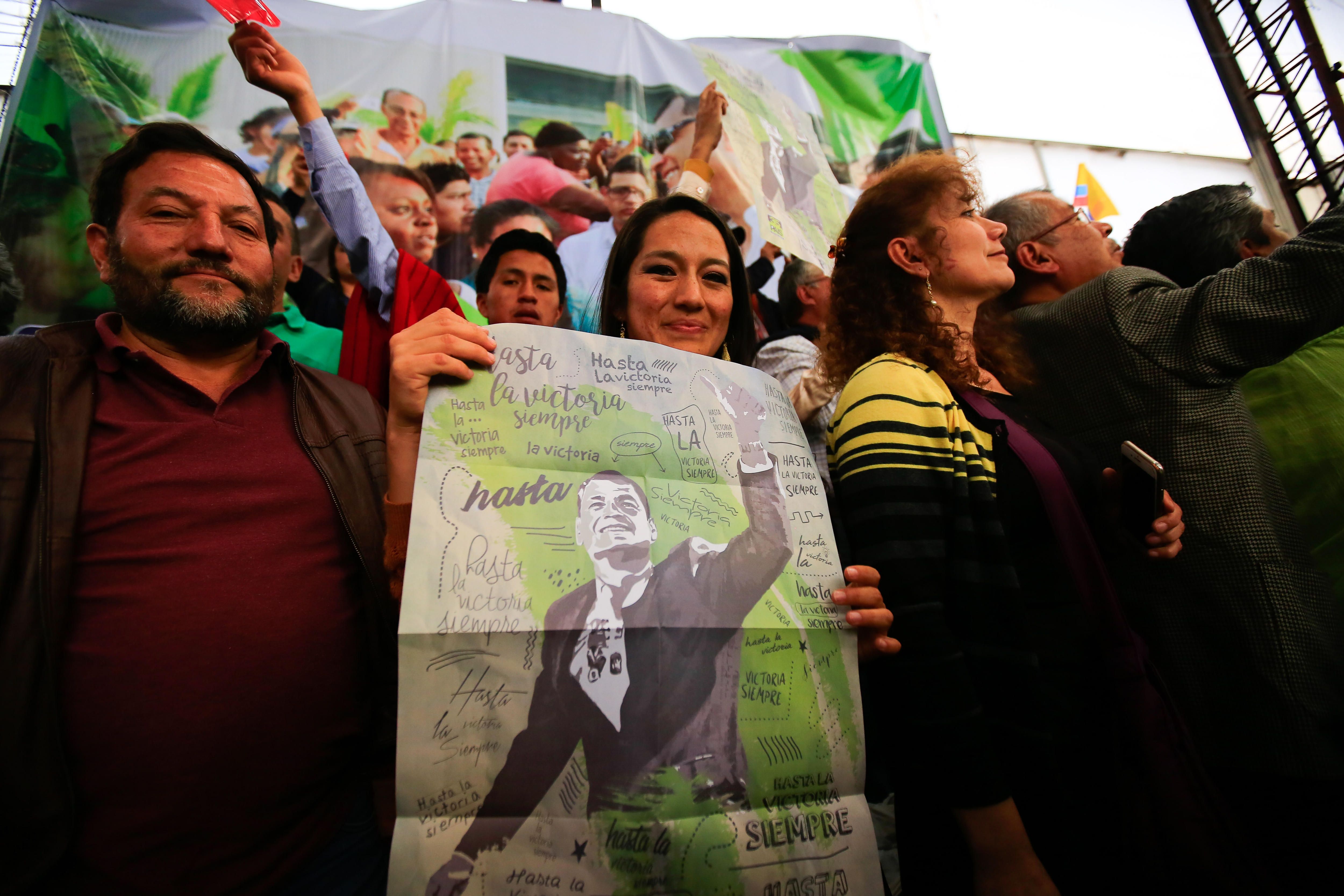 Simpatizantes de Correa demuestran su apoyo en una concentración en un barrio de Quito, noviembre de 2017.