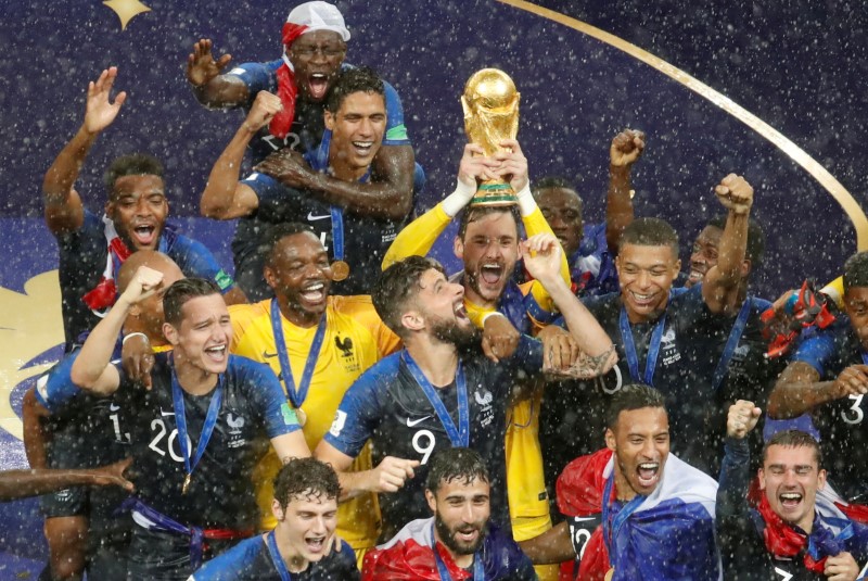 Francia se bañó de gloria con su segunda Copa Mundial.