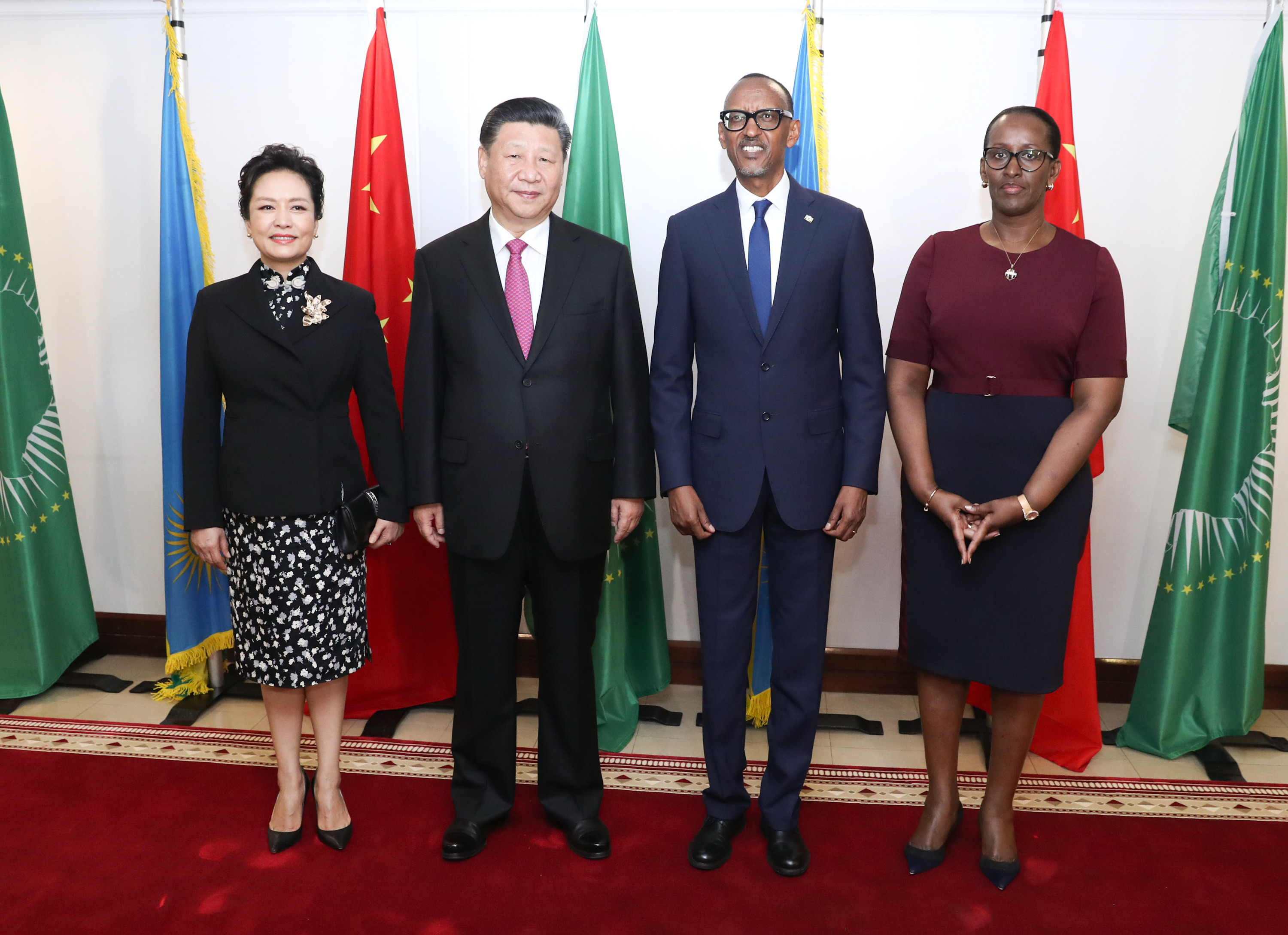 Xi envió un sincero saludo y buenos deseos al gobierno de Ruanda y al pueblo ruandés.