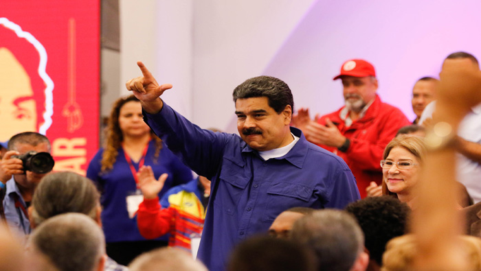 Las 12 mesas de trabajo del partido respaldaron el lunes por aclamación a Nicolás Maduro Moros.