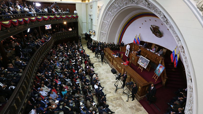 La derogación de la ley se planteó ante la Asamblea Nacional Constituyente.