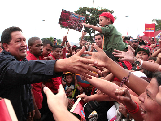 Un día como hoy de 2004, el pueblo de Venezuela dijo "Uh, ah, Chávez no se va", con el 59,1 por ciento de los votos.
