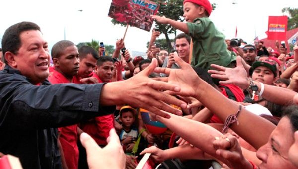Un día como hoy de 2004, el pueblo de Venezuela dijo "Uh, ah, Chávez no se va", con el 59,1 por ciento de los votos.
