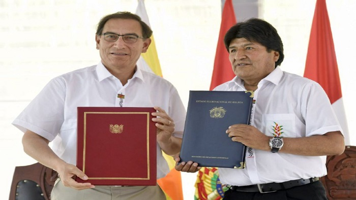 El presidente boliviano, Evo Morales y su par peruano Martín Vizcarra se reunieron este lunes en la ciudad de Cobija, Bolivia. 