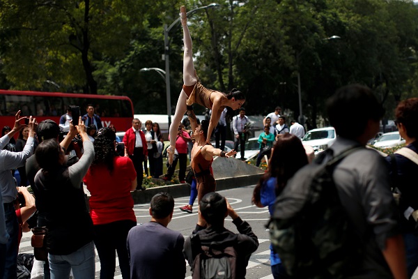 The dancers have performed at La Bombilla Park, Tláhuac Avenue, Tezozómoc Avenue, Mexico Avenue and Marina Nacional,.