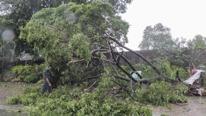 El tifón Mangkhut  azoto a Filipinas con vientos superiores a los 300 kilómetros por hora