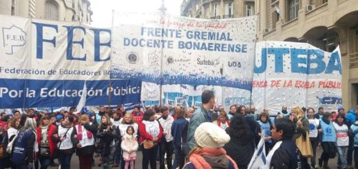 La movilización docente es en rechazo a la propuesta salarial por parte del gobierno de Buenos Aires.