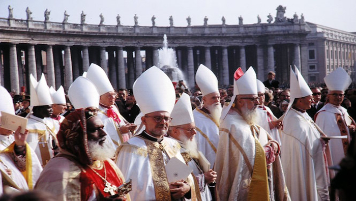Este concilio pasaría a la historia por la serie de determinaciones que le dieron un aire renovado a la Iglesia Católica.