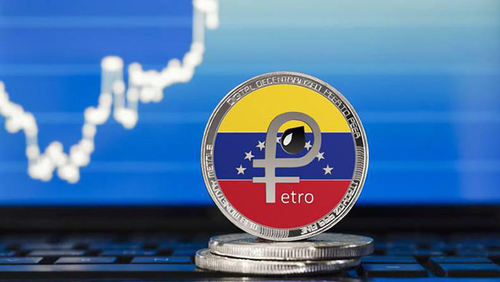El pasado lunes 29 de octubre inició también la venta de Petros vía online con divisas convertibles, y con otras criptomonedas.