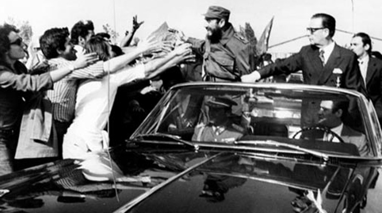 Fidel destacó las bondades de la clase obrera chilena y el respaldo que esta prestó al gobierno de Allende en los momentos más difíciles. 