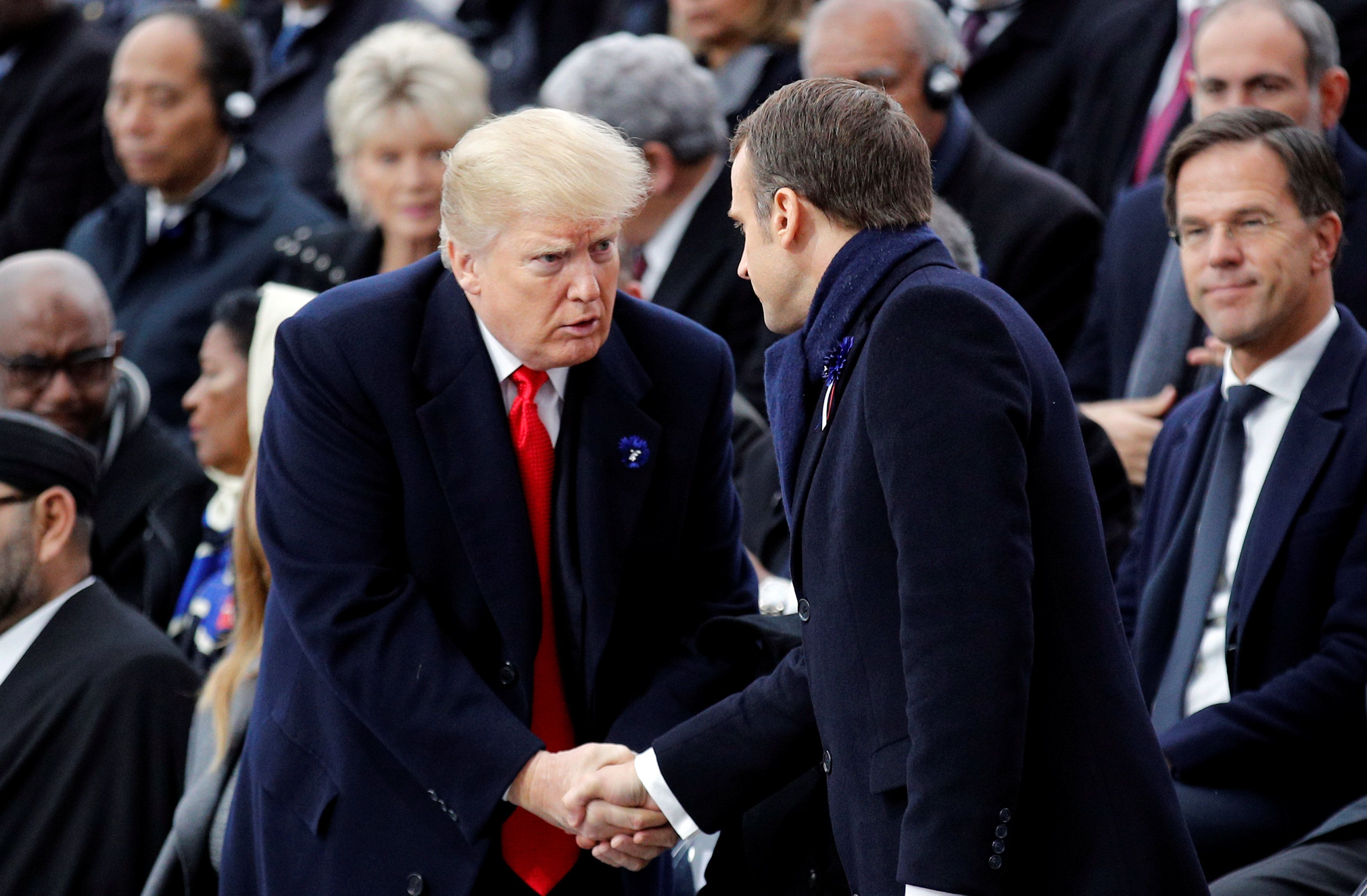 Trump avivó más las tensiones con los líderes europeos, tras su regreso de los actos conmemorativos del centenario del final de la Primera Guerra Mundial.