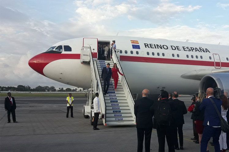 El mandatario del Gobierno español aterrizó en el aeropuerto internacional José Martí de La Habana.