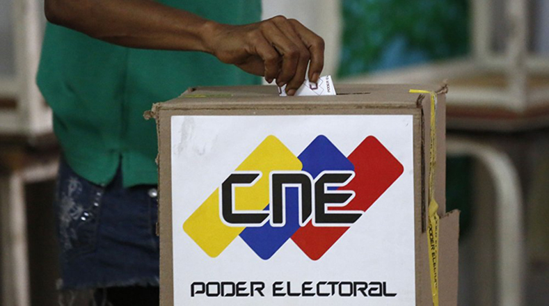 Los venezolanos salieron este 9 de diciembre a ejercer su derecho al voto en la elección de Concejos Municipales.  