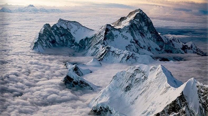 La Makalu es una mística montaña que comparte terreno con el Tíbet y Nepal.