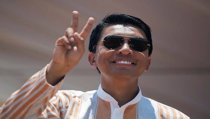 Autoridades del país no anunciaron con exactitud la fecha en la que Rajoelina asumirá su cargo, pero se prevé que sea para el próximo sábado 19 de enero.