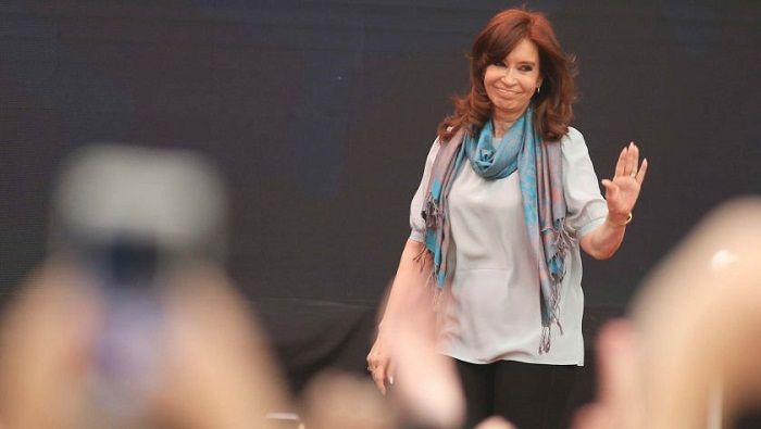 La expresidenta argentina ha denunciado que la investigación sobre la AMIA es un plan de espionaje político y persecución a la oposición.