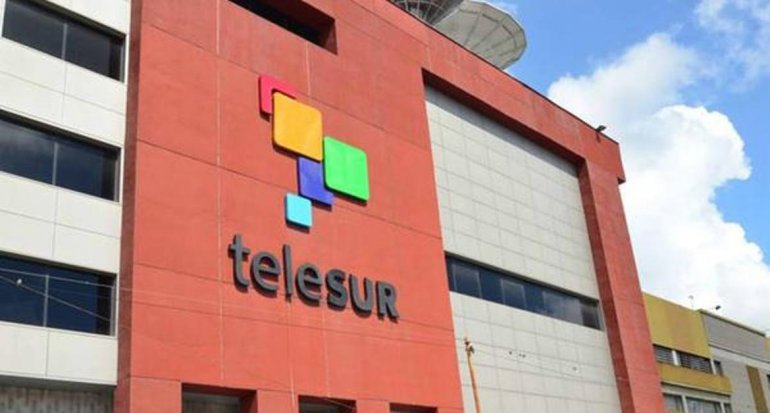 TeleSUR es un canal multiestatal fundado por el presidente Hugo Chávez en el año 2005.