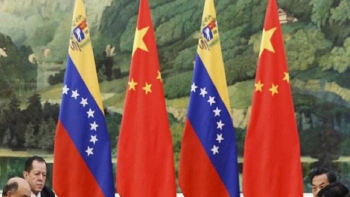 Beijing llama a respetar los principios establecidos en la Carta de las Naciones Unidas, y pide no entrometerse en los asuntos de Venezuela.