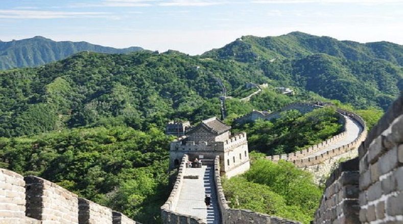 El Gobierno chino busca que las zonas turísticas sean percibidas por quienes visitan el país como fueron creadas originalmente para hacer de estas un centro de cultura y recreación.