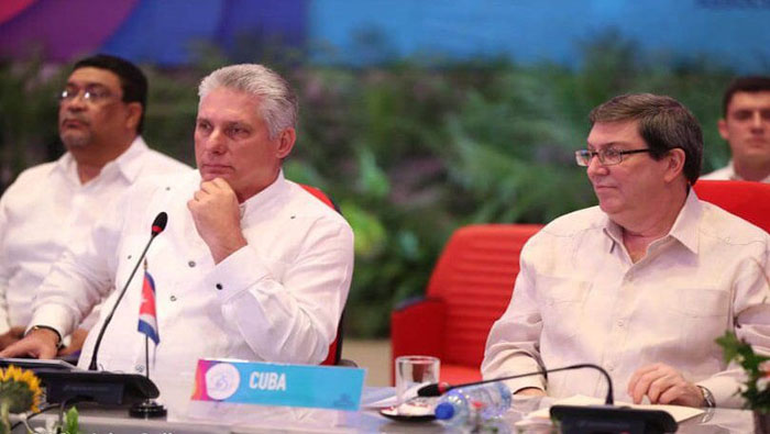 El presidente cubano insistió en que la solidaridad tiene que ser un principio fundamental para los miembros de la AEC.