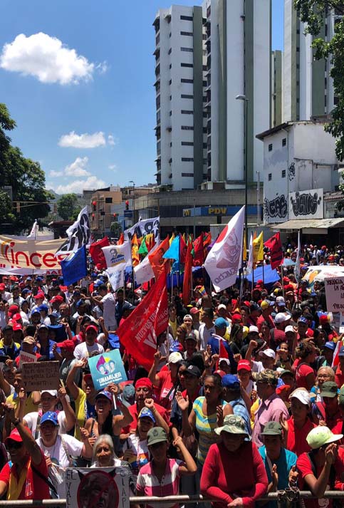 El chavismo se moviliza por la paz de Venezuela este 6 de abril.