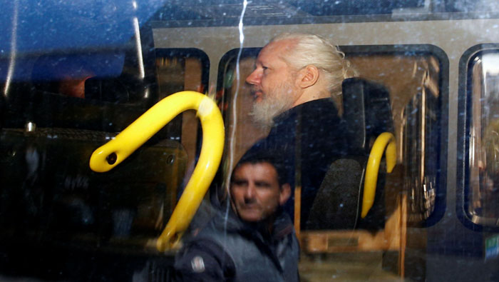 Assange fue arrestado en la Embajada ecuatoriana ubicada en Londres (Inglaterra), luego que el Gobierno de Lenín Moreno le retirara el asilo diplomático.