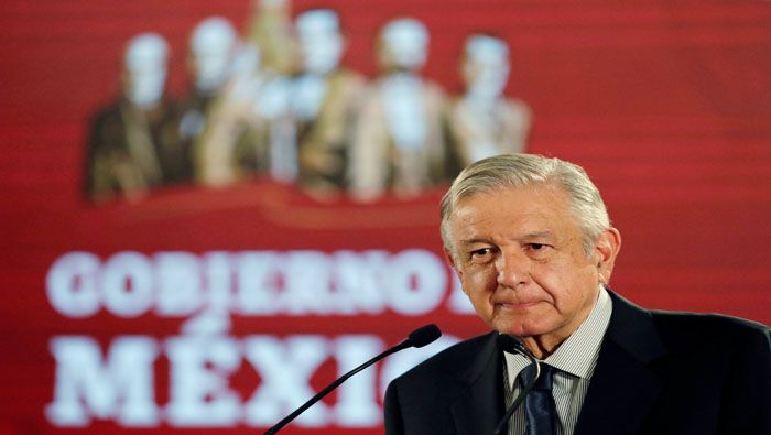 El presidente López Obrador viajó a Nayarit para participar en el homenaje al poeta y escritor mexicano Amado Nervo en ese estado.