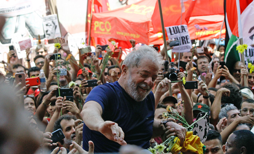 Tanto los medios como Folha como Estadão, los principales diarios de São Paulo, publicaron editoriales en los que piden la renuncia del Ministro de Justicia Sergio Moro.