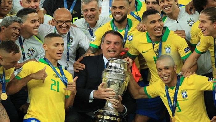 El fútbol da victoria a Brasil, mientras las políticas derrotan al pueblo