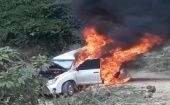 Los hombres armados incineraron el vehículo del político colombiano.