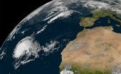 Lorenzo es un ciclón de gran tamaño cuyos vientos con fuerza de huracán se extienden hasta unos 85 kilómetros de su centro.