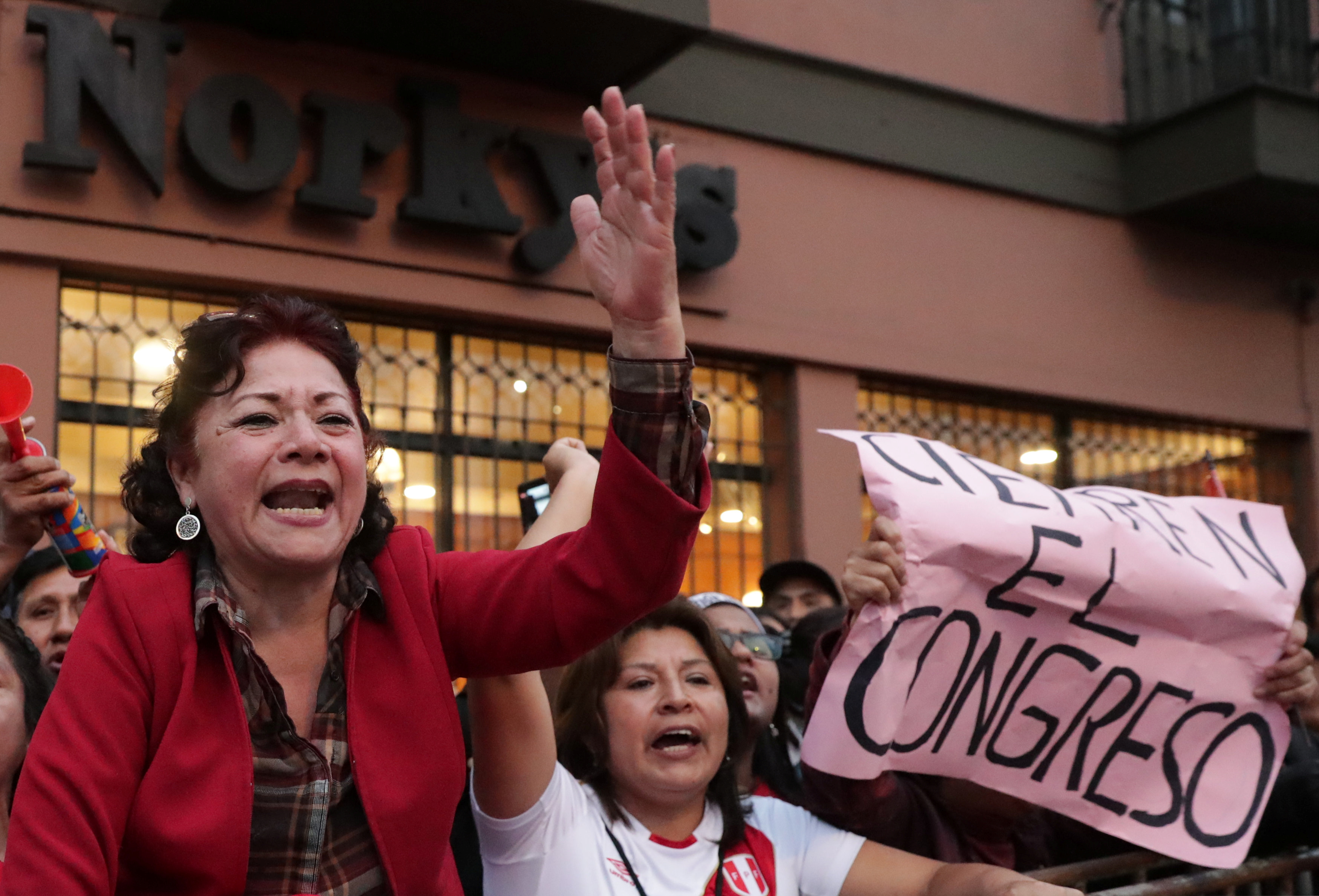 La semana pasada los peruanos salieron a las calles a respaldar el cierre del Congreso de mayoría fujimorista.