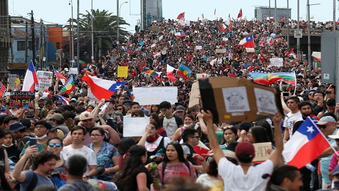 Cerca de 100.000 personas acudieron a marcha en Valparaíso.