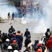 Bolivia: Golpe de Estado, venganza étnica, y país en el limbo político