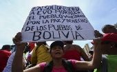 Una multitud salió a las calles de Caracas para rechazar el fascismo en Bolivia que impuso un Gobierno de facto y ha masacrado a quienes protestan en contra.
