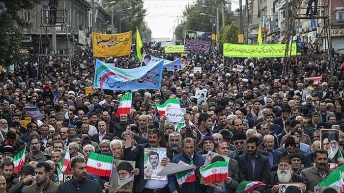 Los iraníes condenan los disturbios que han intentado lacerar la seguridad del país.